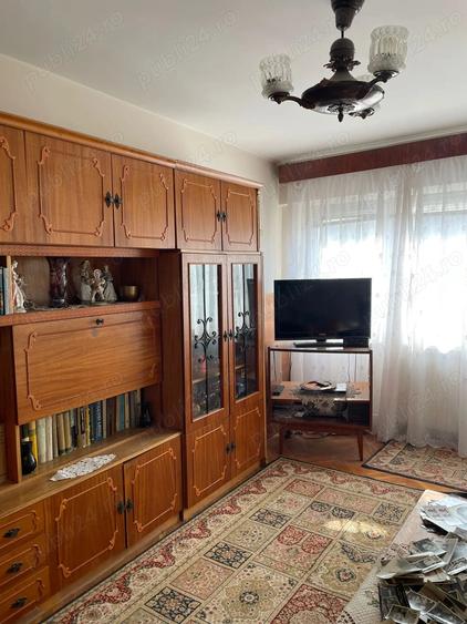 Apartament cu 3 camere decomandat în Ultracentral