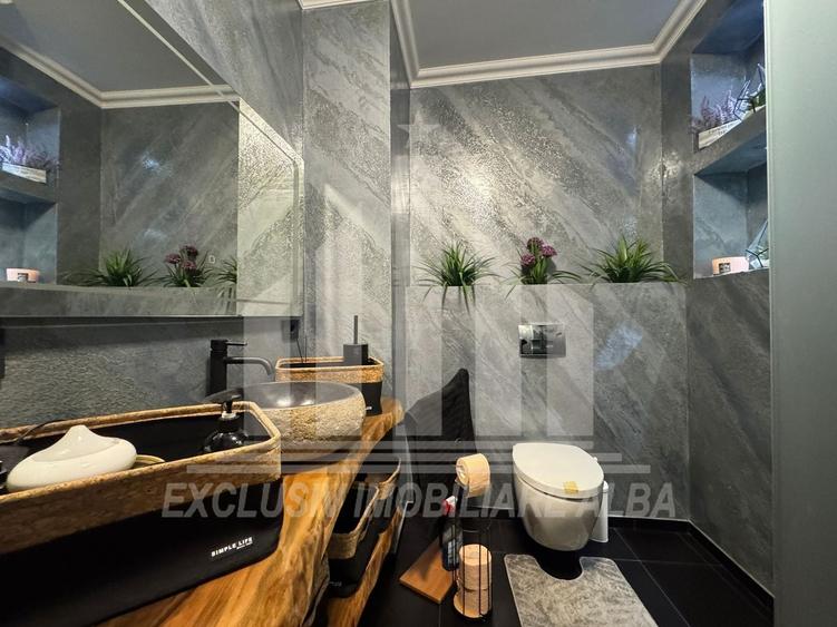 Apartament cu 3 camere semidecomandat, mobilat în Maier