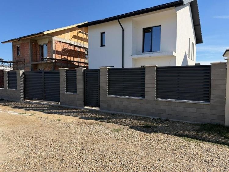 Casă individuală cu 4 camere cu Canalizare în Ciorogârla
