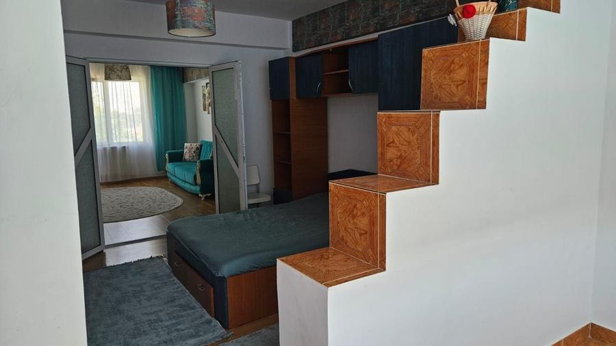 Apartament cu 2 camere semidecomandat în Centrul Vechi