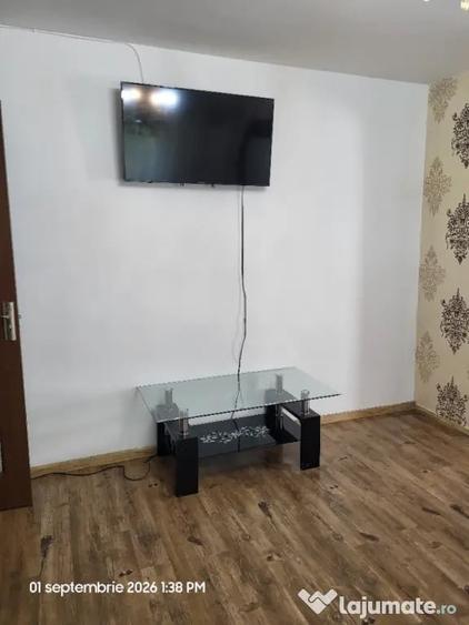Apartament cu 3 camere în Berceni