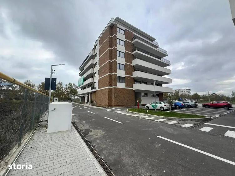 Apartament cu 3 camere decomandat în Străulești