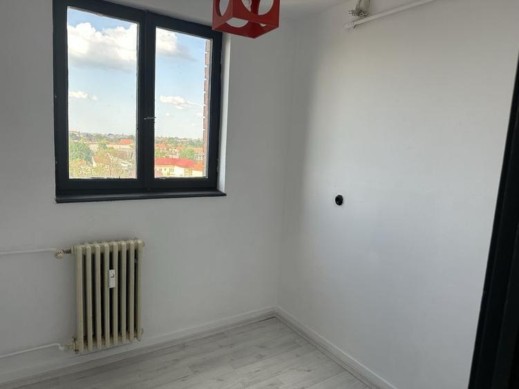 Apartament cu 2 camere decomandat în Podgoria