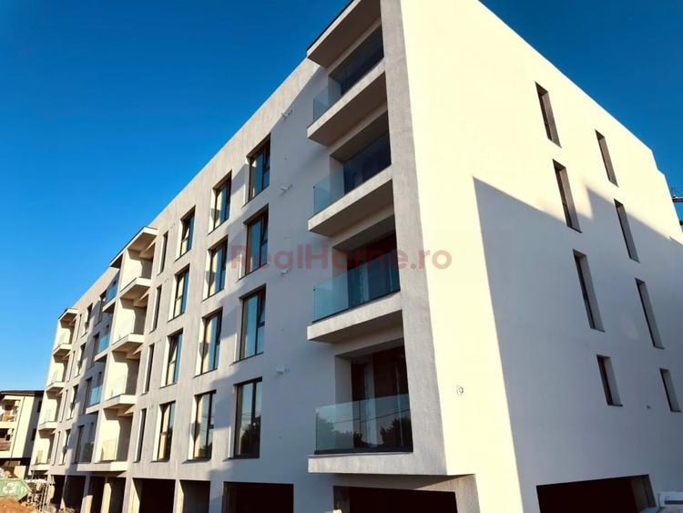 Apartament cu 3 camere decomandat în 1 Decembrie 1918