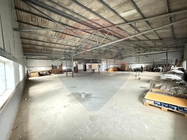 Spațiu industrial, de 520 mp, în Exterior Est
