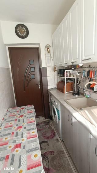 Apartament cu 2 camere nedecomandat în Republicii