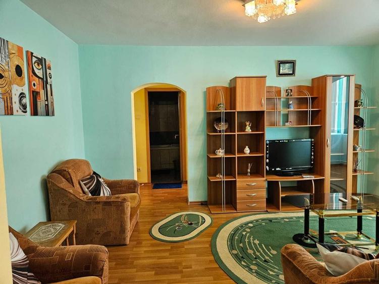 Apartament cu 2 camere semidecomandat în Central