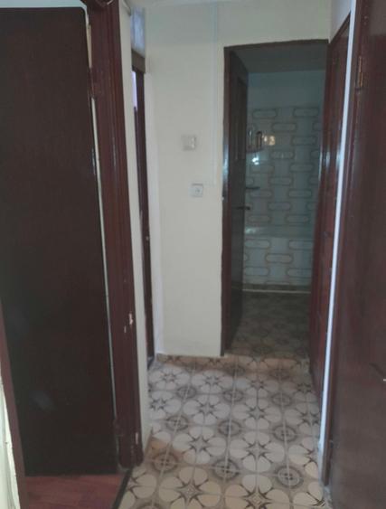 Apartament cu 3 camere decomandat în Drumul Taberei