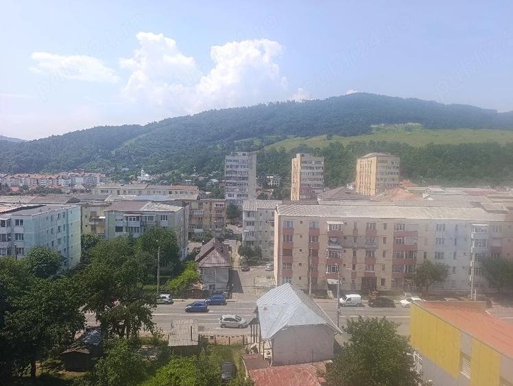 Apartament cu 2 camere decomandat în Dărmănești