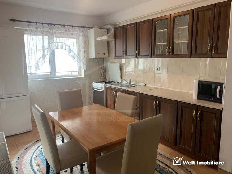 Apartament cu 2 camere decomandat, mobilat în Central