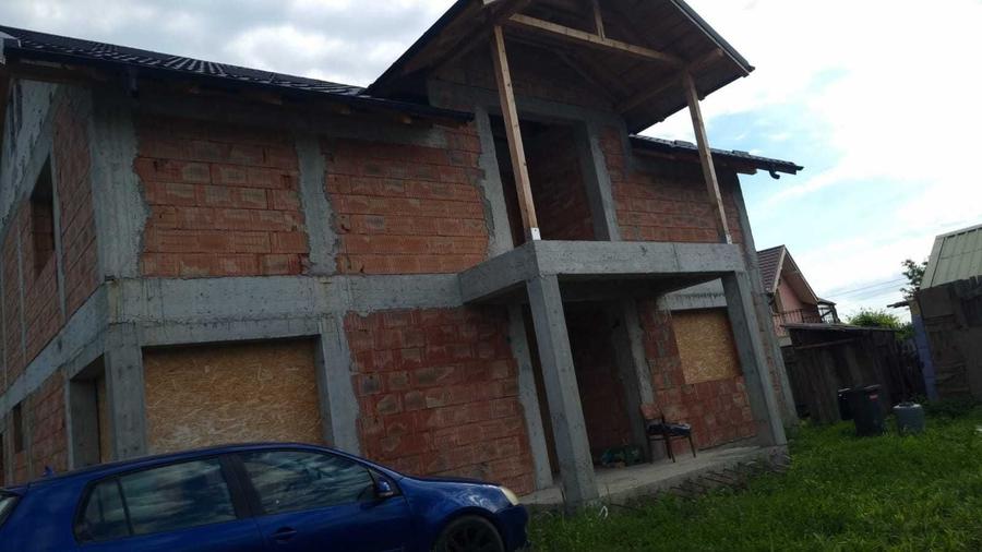 Casă cu 4 camere în Central