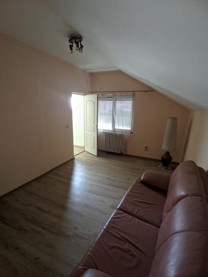 Casă individuală cu 5 camere cu Teren 300 Mp în Iris