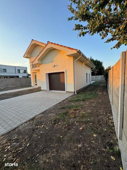 Casă cu 5 camere cu Teren 601 Mp în Moșnița Nouă