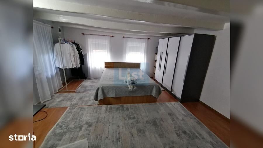 Casă cu 2 camere cu Teren 389 Mp în Central