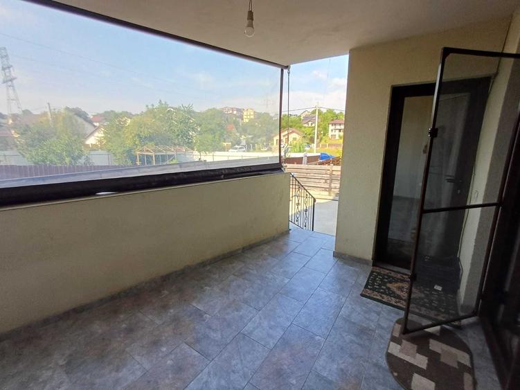 Casă cu 4 camere cu Teren 150 Mp în Valea Adâncă