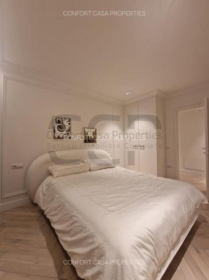 Apartament cu 4 camere decomandat în Central