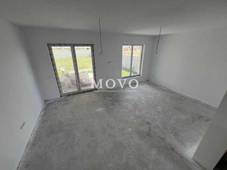Duplex cu 4 camere cu Teren 330 Mp în Giroc