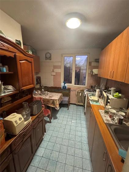 Apartament cu 4 camere decomandat în Brâncoveanu