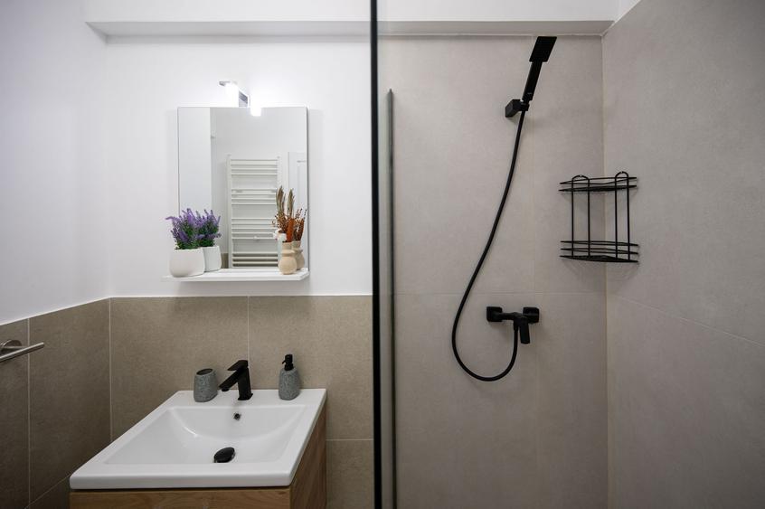 Apartament cu 2 camere decomandat în Mamaia-Sat