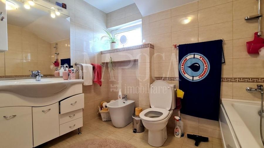 Casă individuală cu 7 camere cu Canalizare în Făget