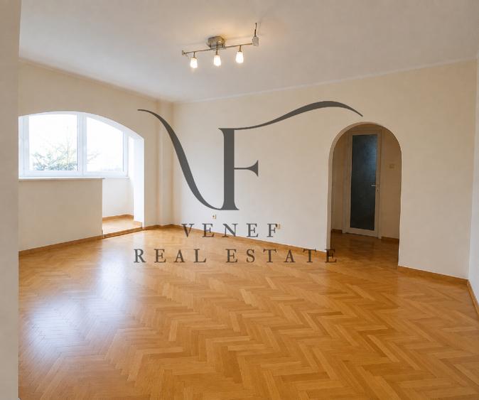 Apartament cu 3 camere semidecomandat în Iancului
