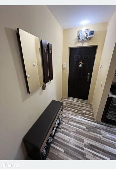 Apartament cu 2 camere decomandat, mobilat în Calea București