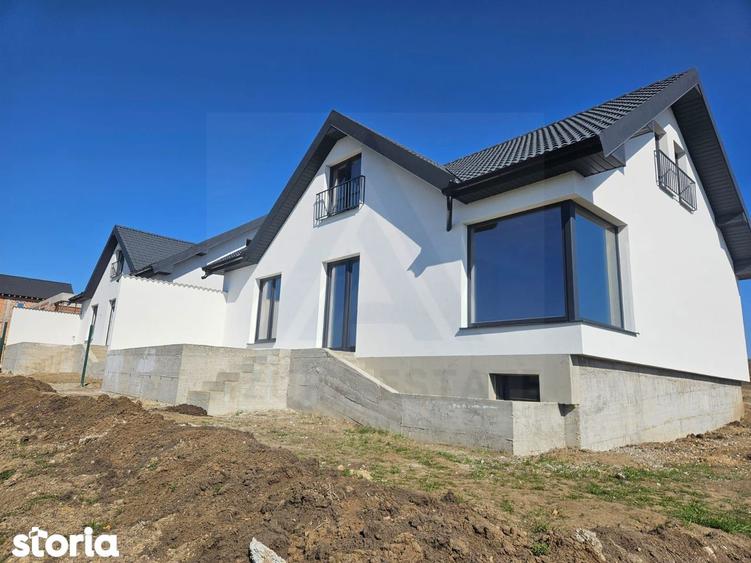 Casă cu 4 camere cu Teren 350 Mp în Șura Mare