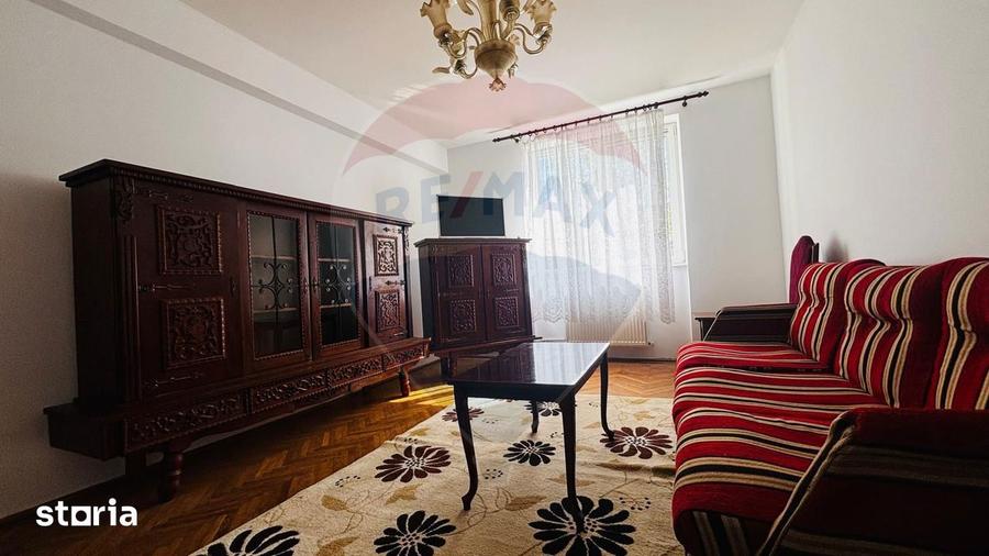 Apartament cu 2 camere decomandat, mobilat în Sud