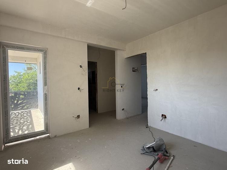 Casă cu 4 camere cu Teren 250 Mp în Domnești