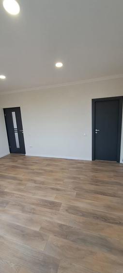 Casă cu 3 camere în Leș