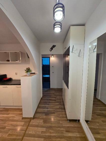 Apartament cu 2 camere decomandat în Lipovei