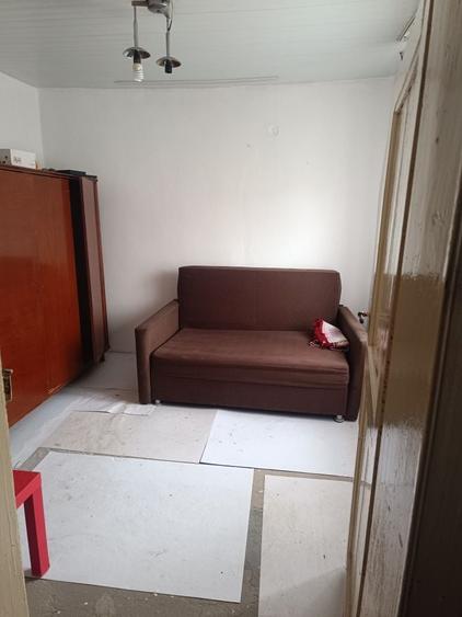 Casă cu 2 camere cu Teren 500 Mp în Bucu