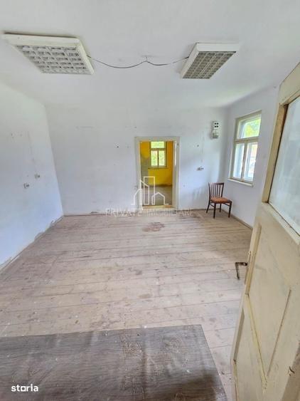 Casă cu 3 camere cu Teren 1192 Mp în Criș