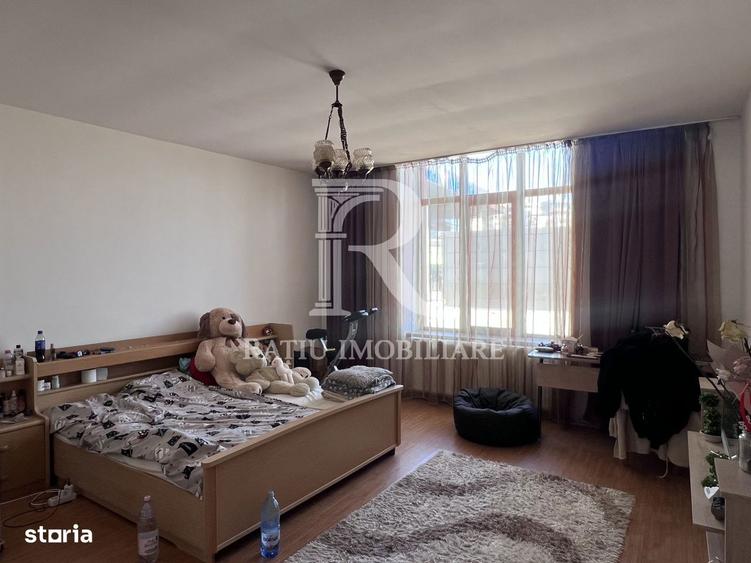 Apartament cu 3 camere în Centru Civic