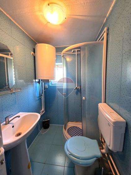 Casă individuală cu 5 camere cu Teren 1098 Mp în Oreavul