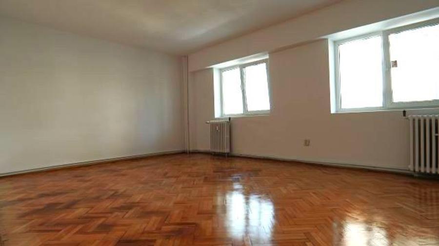 Inchiriere 3 Camere Generoase   Etaj 1   Ideal Birou, Sediu Firma sau Locuinta. - 2