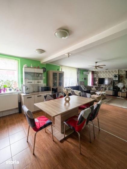Casă cu 6 camere cu Teren 666 Mp în Cetății