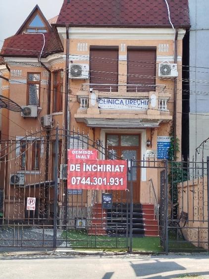 Birou, de 40 mp, în Unirii