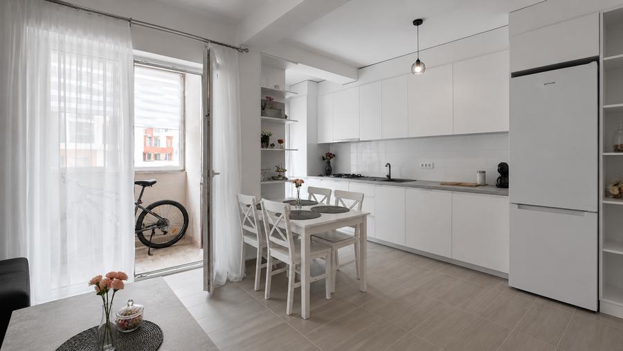 Apartament cu 2 camere semidecomandat în Giroc