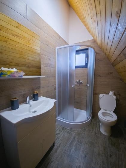 Casă cu 4 camere în Uleni