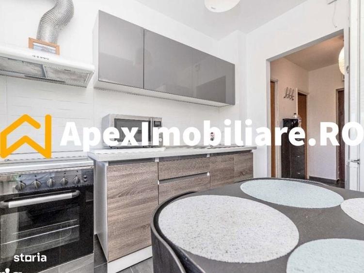 Apartament cu 3 camere decomandat în Titan