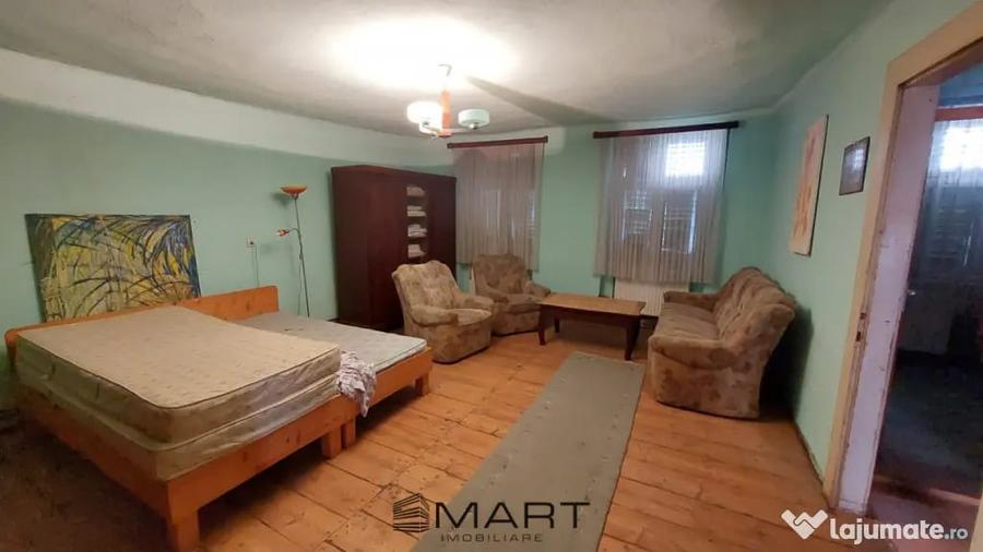Casă cu 5 camere cu Teren 1425 Mp în Ultracentral