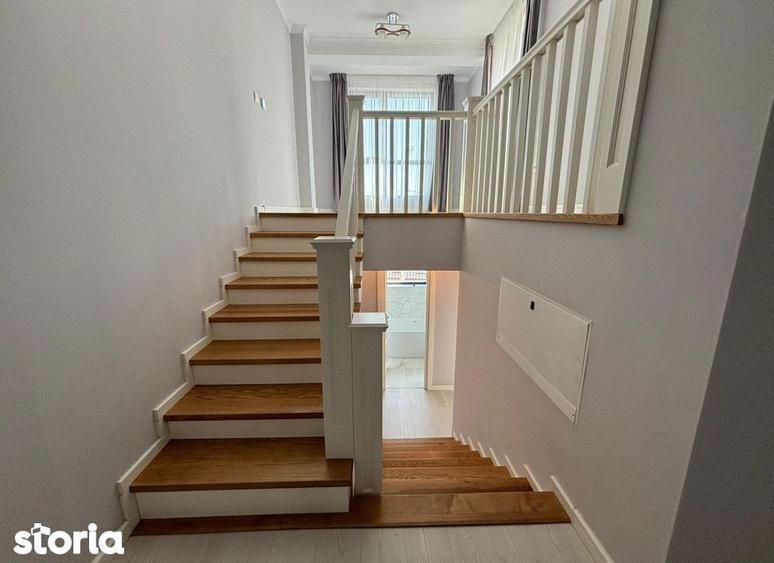 Casă cu 4 camere cu Teren 50 Mp în Rediu