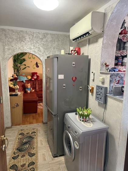 Apartament cu 2 camere semidecomandat în Nicolae Bălcescu