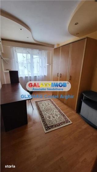 Apartament cu 4 camere decomandat în Găvana