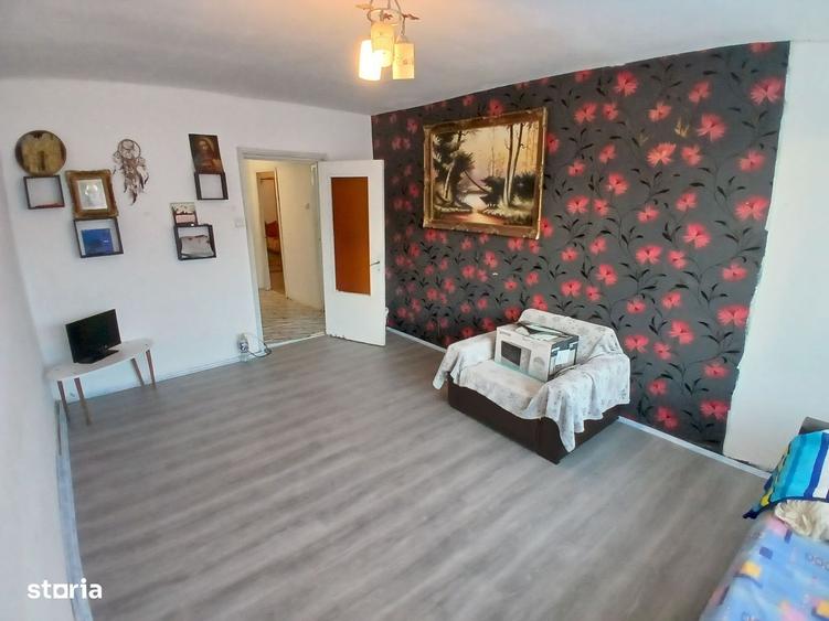 Apartament cu 3 camere în Sud