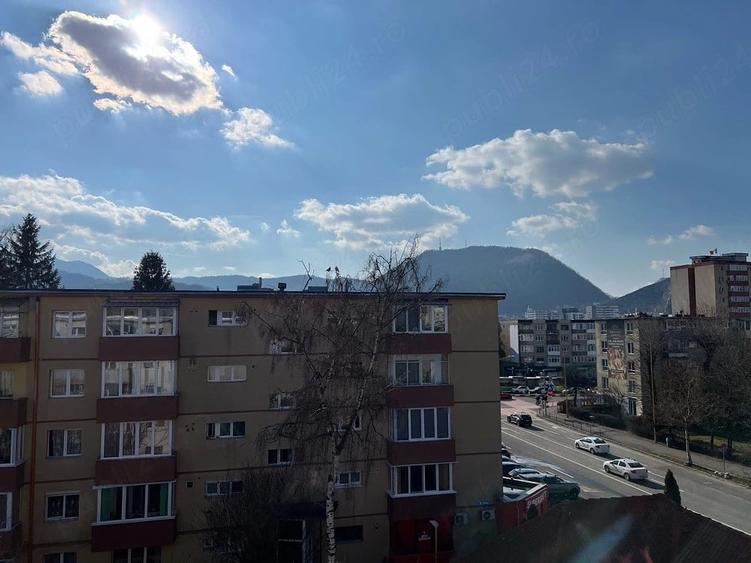 Apartament cu 2 camere semidecomandat în Astra