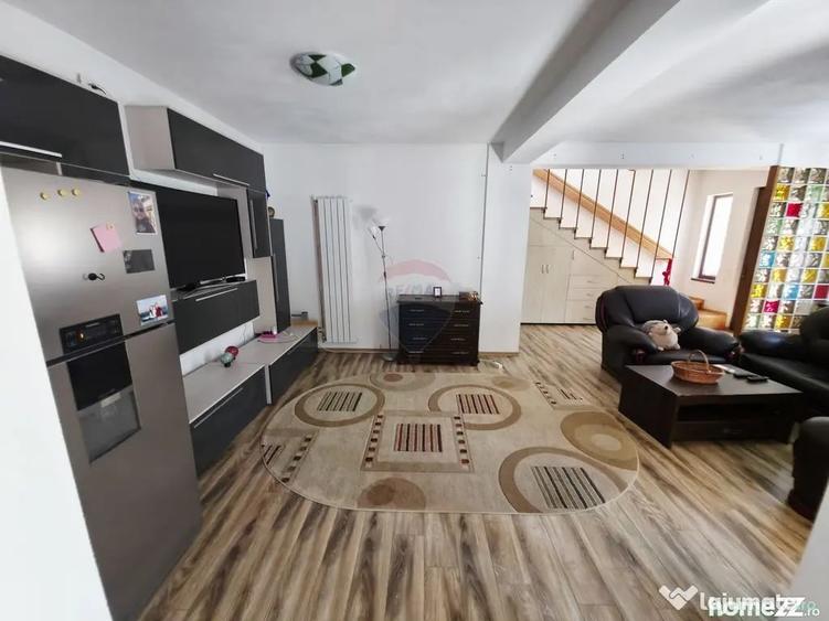 Casă cu 3 camere cu Teren 205 Mp în Central