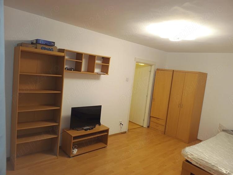 Garsonieră decomandată în Politehnica