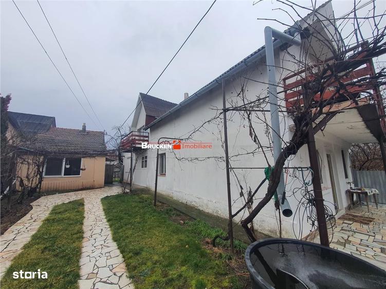Casă cu 4 camere cu Teren 824 Mp în Central